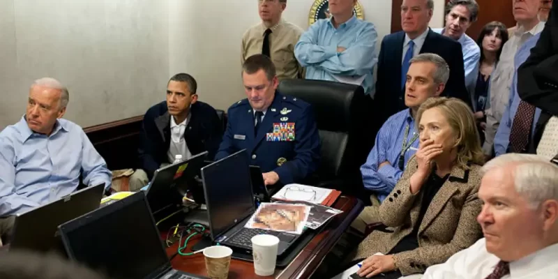 5-anos-atras-barack-obama-y-hillary-clinton-durante-la-supervision-del-operativo-0502-g1