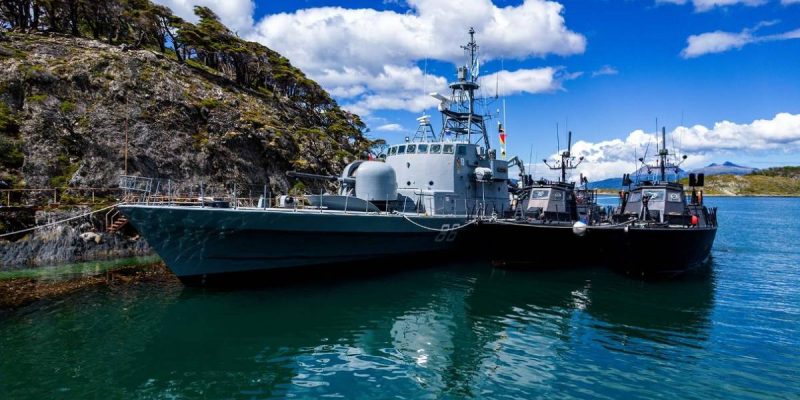 Embarcaciones de la División Patrullado Austral en el Canal de Beagle. (Foto: Armada Argentina)